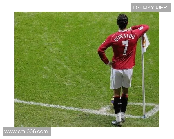 以12号球星足球为核心展开体育精神与团队协作魅力的深度探讨 以12号球星足球为核心展开体育精神与团队协作魅力的深度探讨