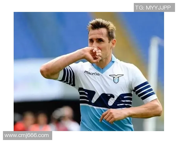 从草根少年到世界巨星一位足球球星逆袭奋斗的励志传奇 从草根少年到世界巨星一位足球球星逆袭奋斗的励志传奇